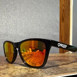 Used Oakley Frogskins prizm